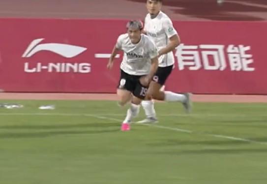 乌法115k欧元买断阿加波夫,结束租借正式加盟