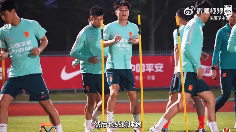 铜梁龙将士到安居古城“过端午”，刘建业包粽子“汗颜了”
