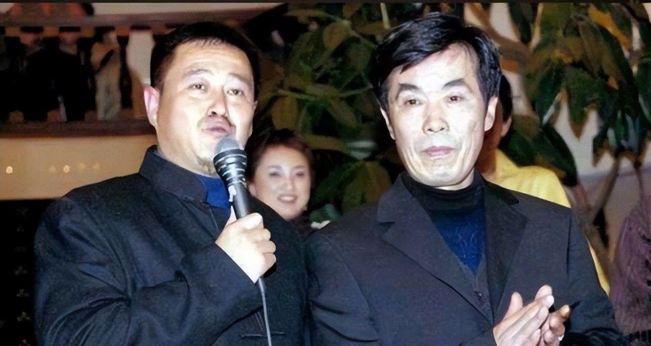 队报：里昂即将签下丹麦中场比斯特鲁普，转会费1000万欧