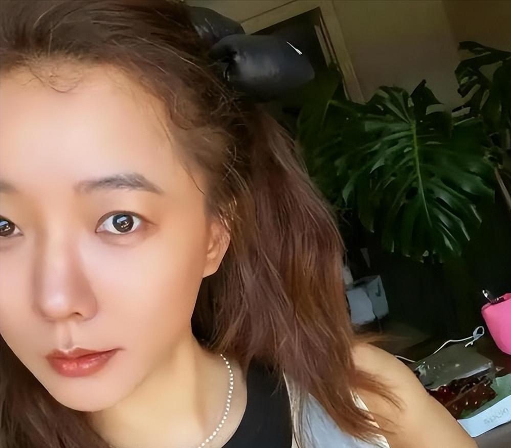 米兰体育-福克斯从未关注马刺何谈取关!老板儿子言论才扎心 美记:难交易