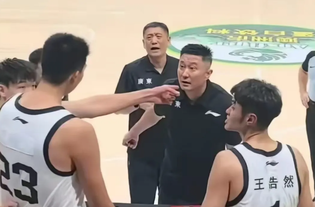 降薪1.13亿！布伦森两次回应！迈克布朗：我做不到！