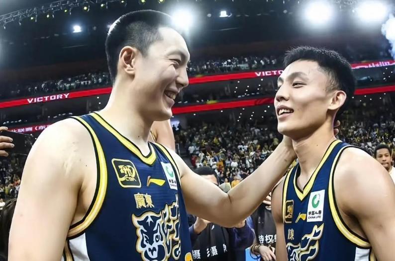 告别杜锋时代！广东男篮官宣新帅：亚科夫列维奇出任主教练