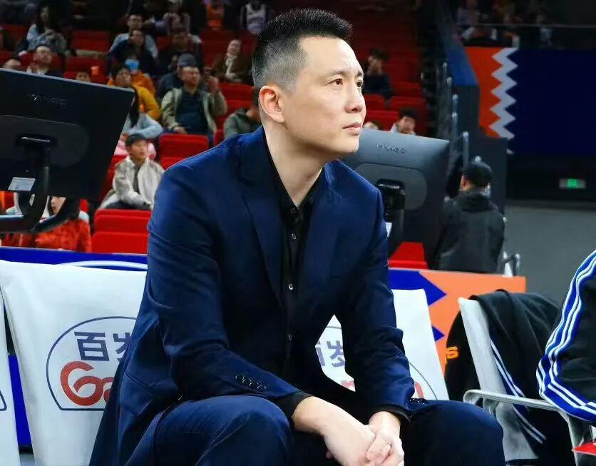 突发!杨瀚森身边人全走了!