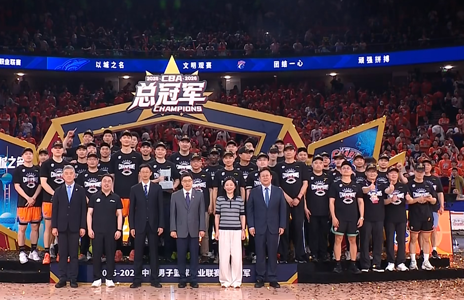 米兰体育没谁了!12支球队报价!这待遇也就他了!