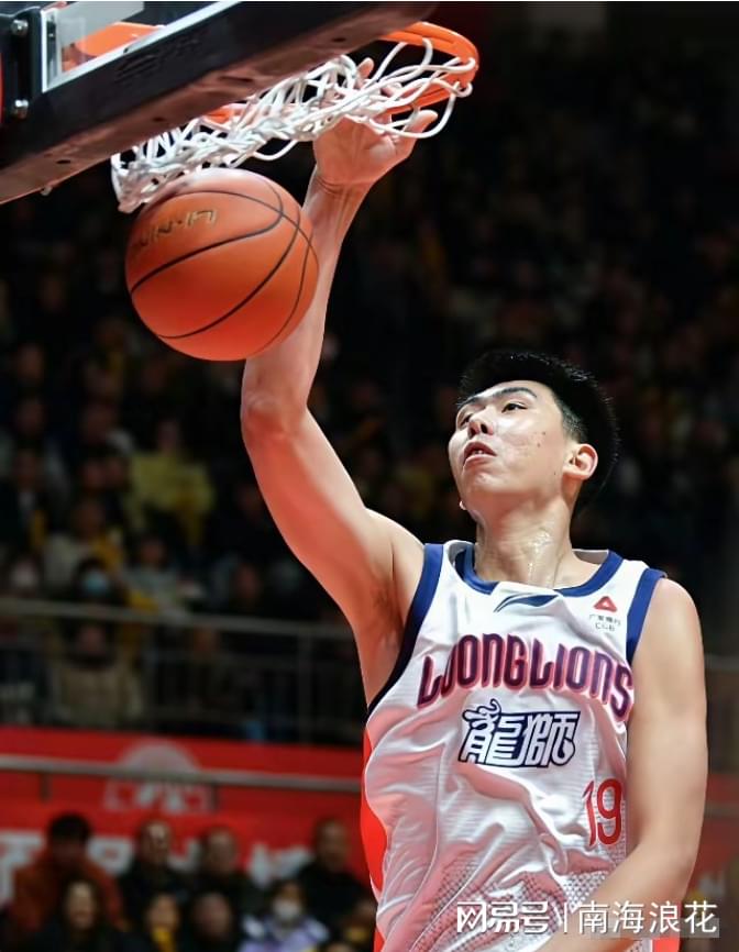 米兰体育狂热队9.5分让分客场挑战太阳:克拉克背伤出战成疑