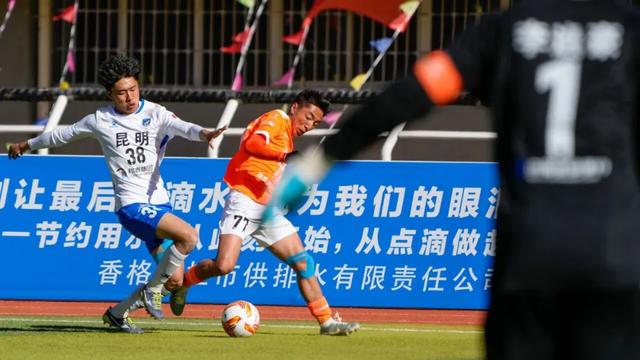 库里关键球能力遭质疑?球迷:都是映像流偏见