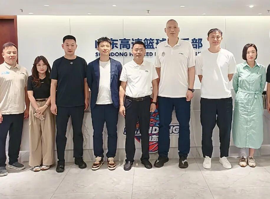奇才榜眼萨尔接受右脚骨折手术