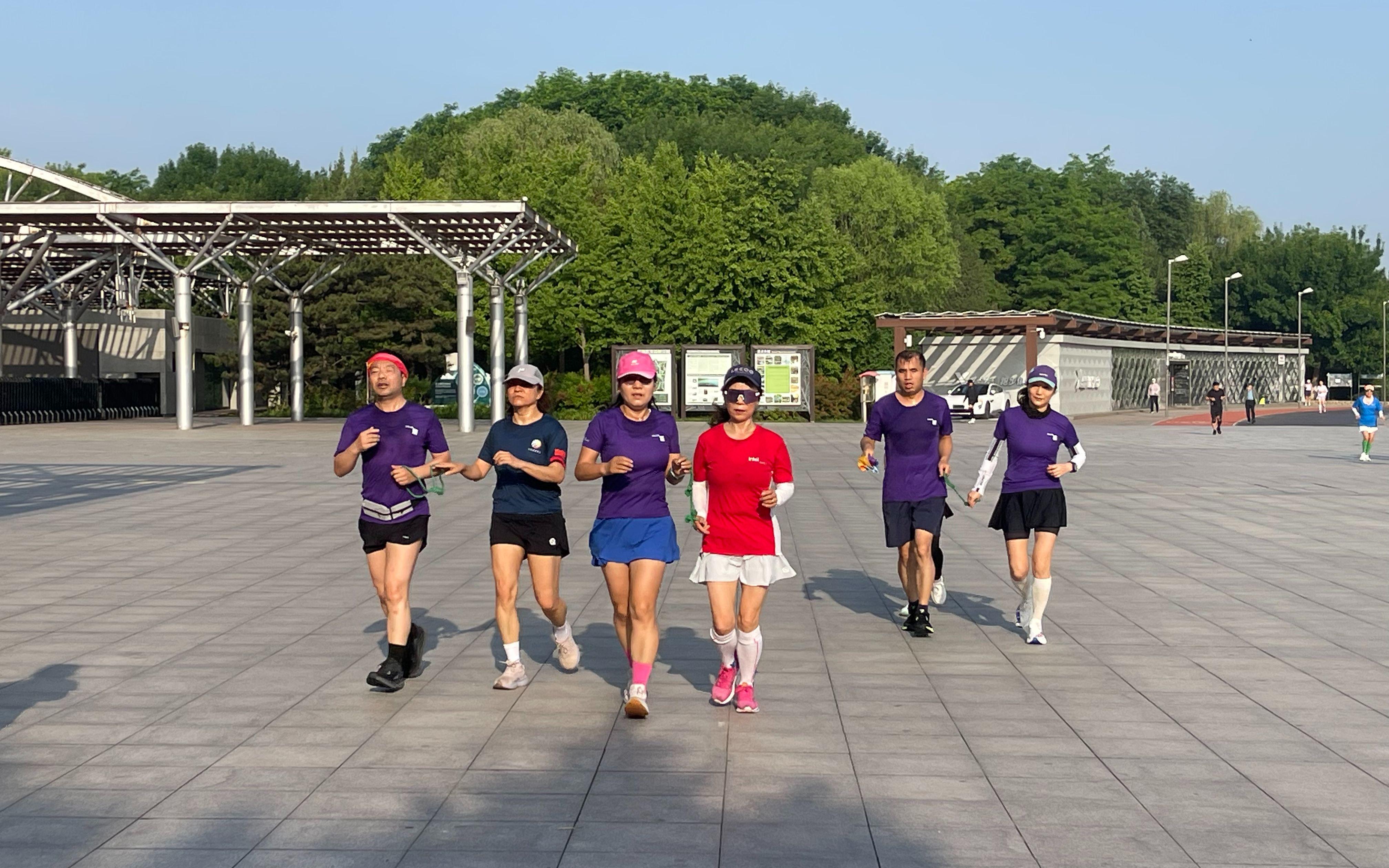 米兰体育中国一日两男两女喜赢球,张帅抽中强敌,亚历娃凭退赛礼止五连败