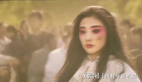 米兰体育罗马诺：纽卡接近签下阿贾克斯18岁中场斯图尔，总价超2500万欧