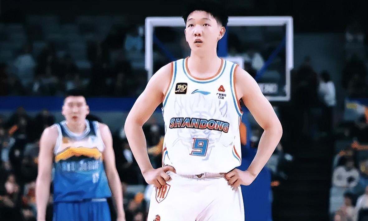 三狮世界杯战前右路首发存悬念